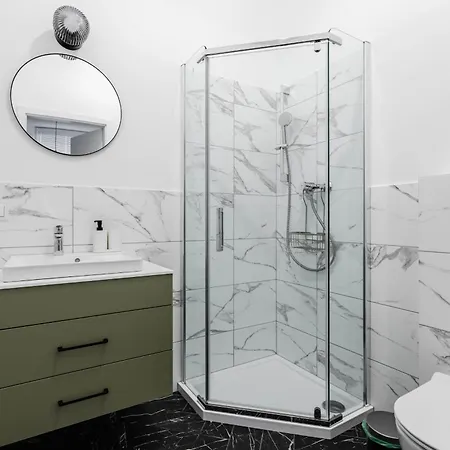 Nowoczesne I Stylowe Studia Very Berry W Poznaniu By Renters Апартаменты *
