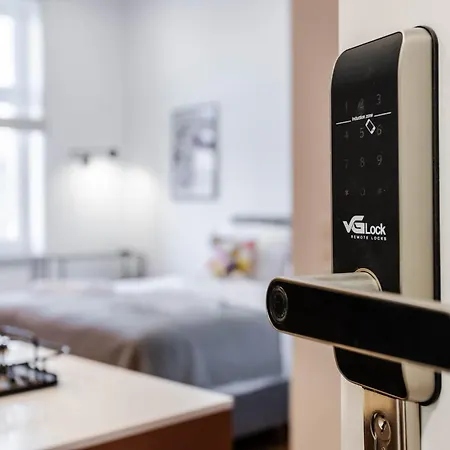 Apartamento Nowoczesne I Stylowe Studia Very Berry W Poznaniu By Renters