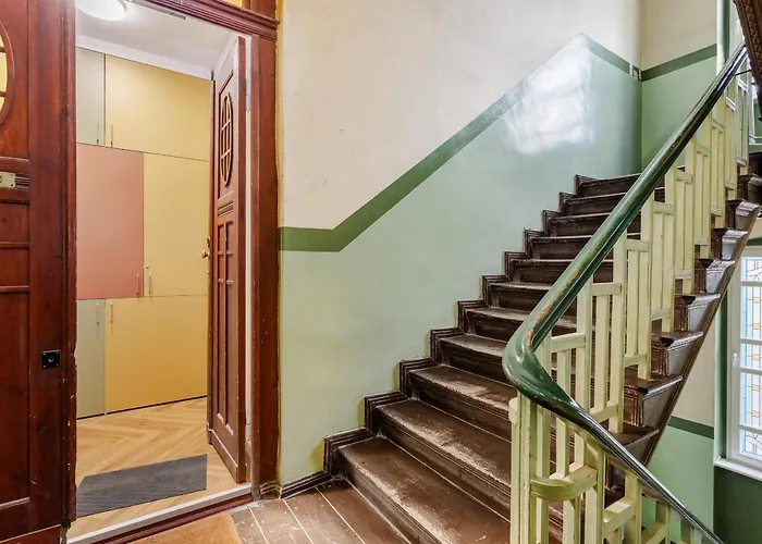 Nowoczesne I Stylowe Studia Very Berry W Poznaniu By Renters Appartement *