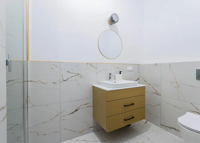 Nowoczesne I Stylowe Studia Very Berry W Poznaniu By Renters