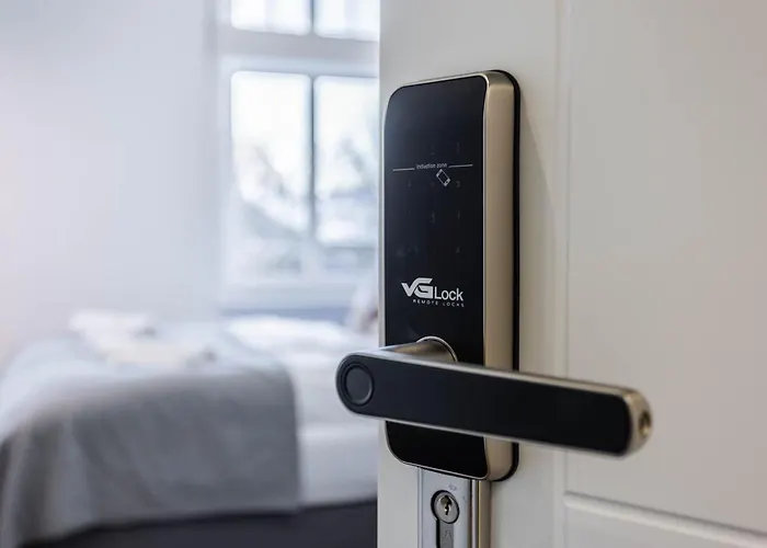 Appartement Nowoczesne I Stylowe Studia Very Berry W Poznaniu By Renters Poznań