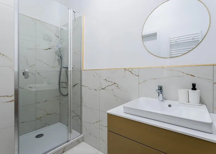 Appartement Nowoczesne I Stylowe Studia Very Berry W Poznaniu By Renters