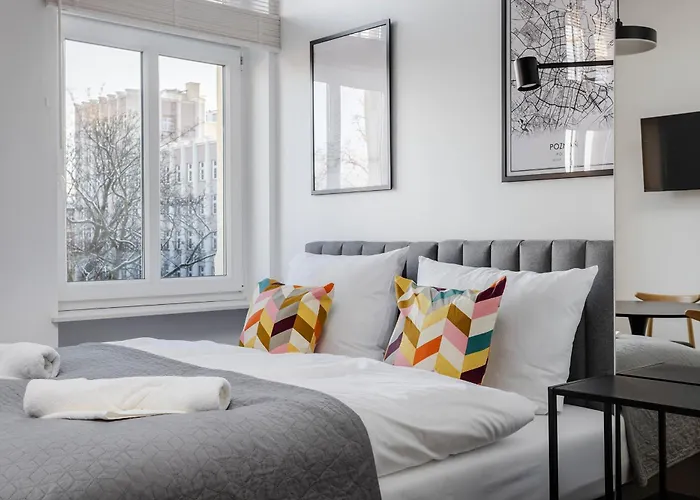 Appartement Nowoczesne I Stylowe Studia Very Berry W Poznaniu By Renters *