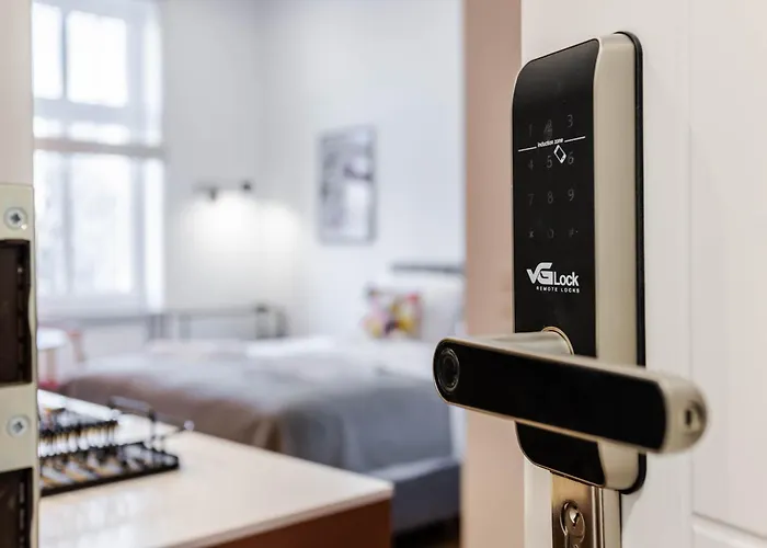 Appartement Nowoczesne I Stylowe Studia Very Berry W Poznaniu By Renters