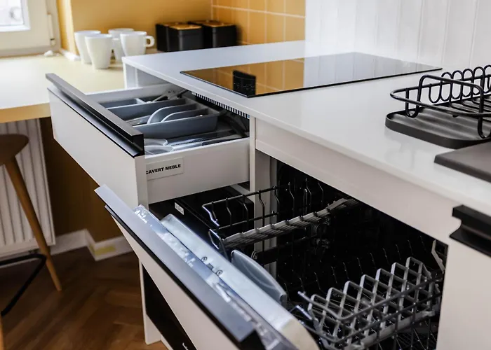 Nowoczesne I Stylowe Studia Very Berry W Poznaniu By Renters Appartement Poznań