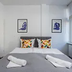 Nowoczesne I Stylowe Studia Very Berry W Poznaniu By Renters * Poznan