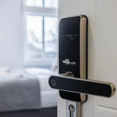 Appartement Nowoczesne I Stylowe Studia Very Berry W Poznaniu By Renters Poznań