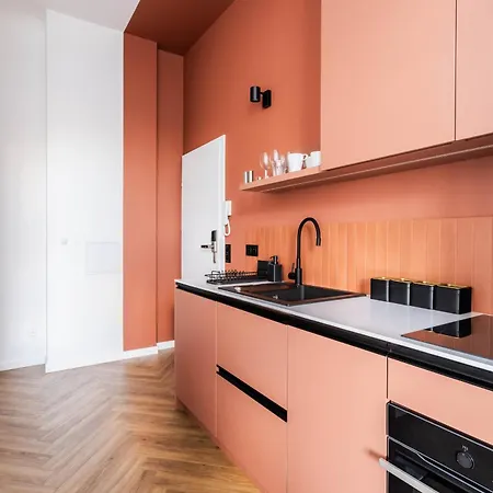 Nowoczesne I Stylowe Studia Very Berry W Poznaniu By Renters Poznaň